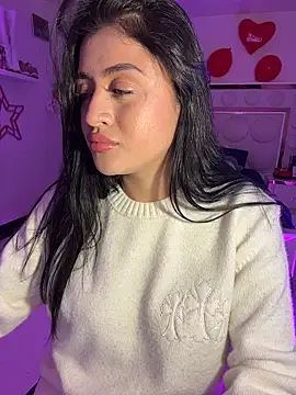 Snapshot of lucianaroy chatting on 02.17.26 lucianaroy online show from 02.17.26