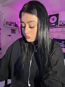 lucianaroy online show from 05.13.26