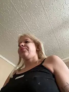 LikaCat online show from 03.15.25