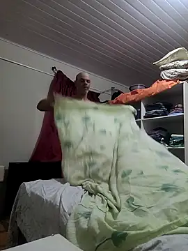 Snapshot of MysticalPolluter chatting on 02.10.26 MysticalPolluter online show from 02.10.26