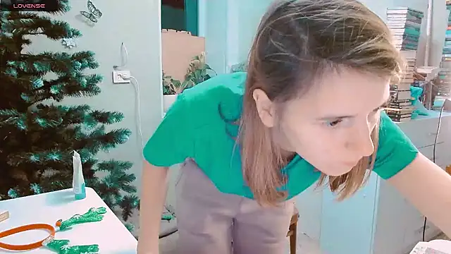 Snapshot of RosaJil chatting on 12.26.24 RosaJil online show from 12.26.24