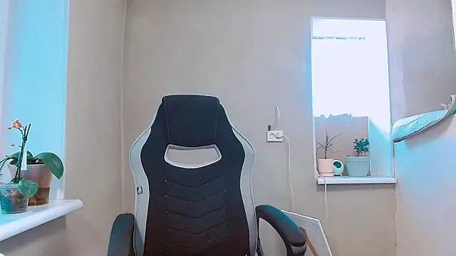 Snapshot of RosaJil chatting on 09.14.25 RosaJil online show from 09.14.25