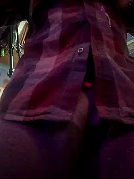 Snapshot of Followthepiper chatting on 11.29.25 Followthepiper online show from 11.29.25