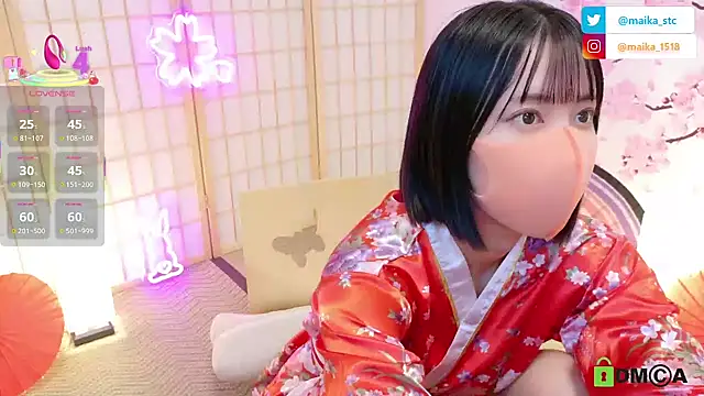 maika08 online show from 10.17.25