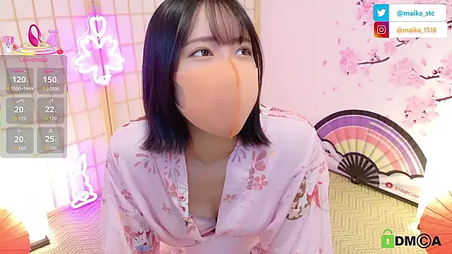 maika08 online show from 11.13.25