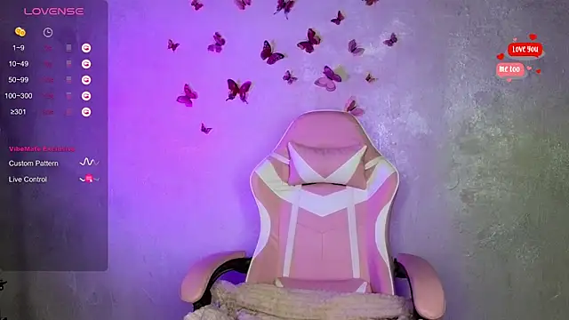 shy blondiee online show from 09.13.25