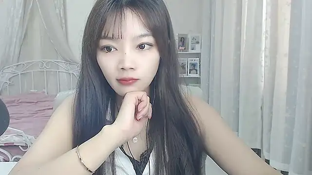 Snapshot of Jenny-Z chatting on 11.11.25 Jenny-Z online show from 11.11.25