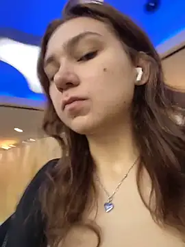 QuitieLia online show from 01.08.26