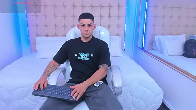 Alex cute77 online show from 12.03.25