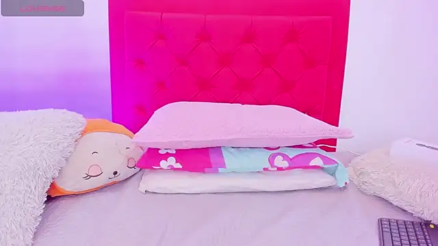 Sofia Girl  online show from 03.05.25