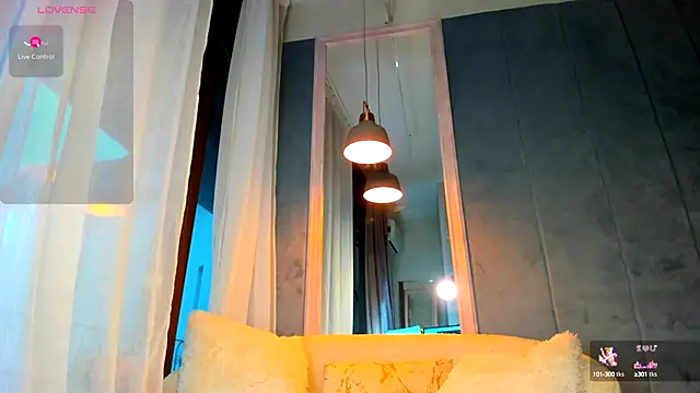 Snapshot of Sassy_Teen chatting on 10.08.25 Sassy Teen online show from 10.08.25