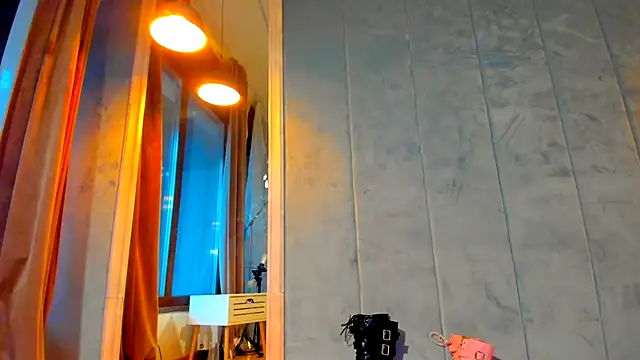 Snapshot of Sassy_Teen chatting on 11.28.25 Sassy Teen online show from 11.28.25