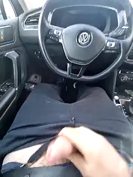 Snapshot of hairydickfr chatting on 12.04.25 hairydickfr online show from 12.04.25