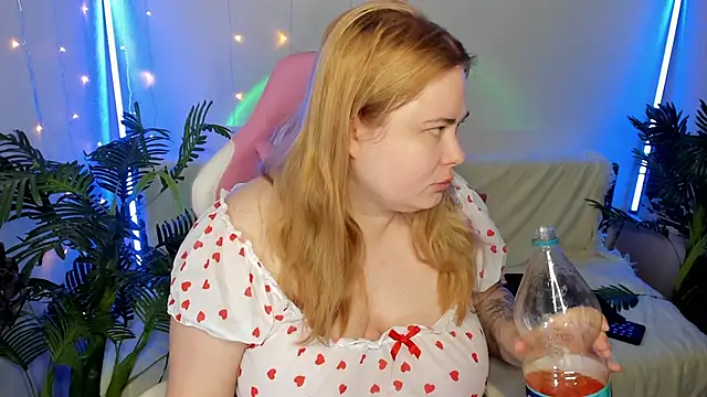 Akemi BBW online show from 01.25.25