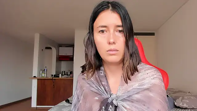 zoe jeane beker online show from 02.11.25