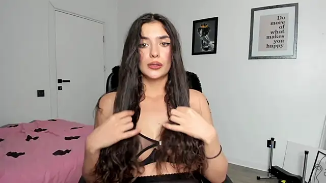 PortraitMarie online show from 02.07.25