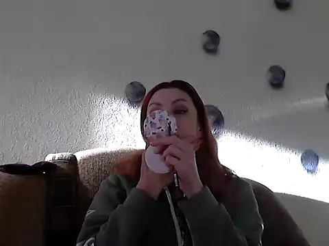 Snapshot of Jillian_Pattie chatting on 11.15.25 Jillian Pattie online show from 11.15.25