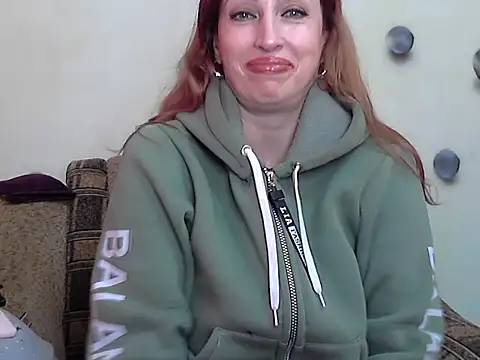 Snapshot of Jillian_Pattie chatting on 11.24.25 Jillian Pattie online show from 11.24.25