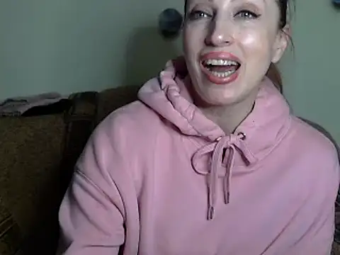 Snapshot of Jillian_Pattie chatting on 12.02.25 Jillian Pattie online show from 12.02.25