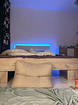 freiiaflower online show from 02.19.25