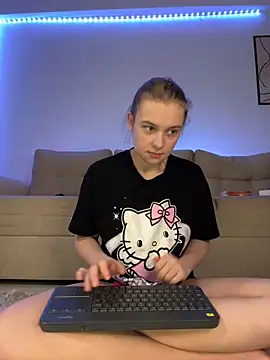 freiiaflower online show from 02.21.25