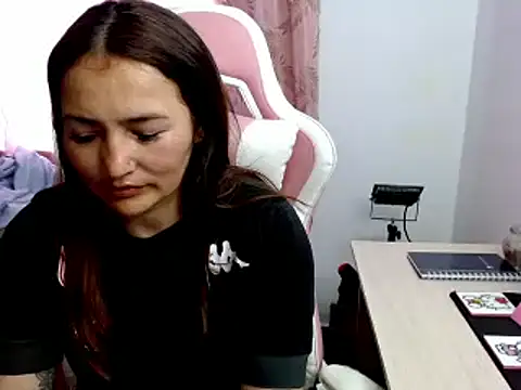 Snapshot of EVA_GRAYS chatting on 02.03.25 EVA GRAYS online show from 02.03.25