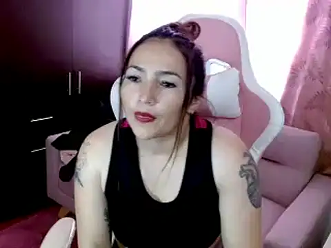 Snapshot of EVA_GRAYS chatting on 03.06.25 EVA GRAYS online show from 03.06.25