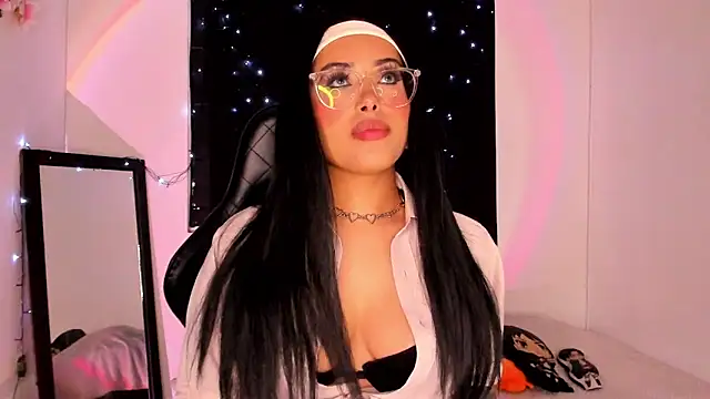 Snapshot of willow_poisson chatting on 02.01.25 willow poisson online show from 02.01.25