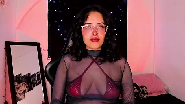 Snapshot of willow_poisson chatting on 03.17.25 willow poisson online show from 03.17.25