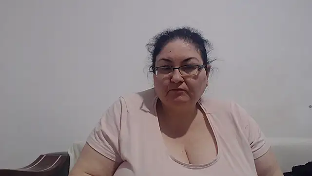 Snapshot of Nykyxo chatting on 04.28.26 Nykyxo online show from 04.28.26