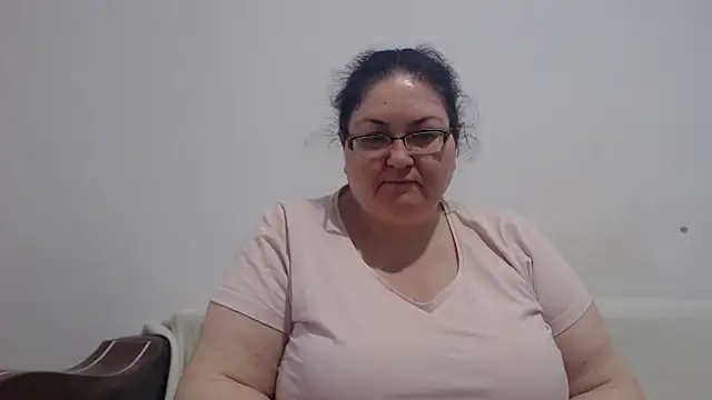 Snapshot of Nykyxo chatting on 05.15.26 Nykyxo online show from 05.15.26