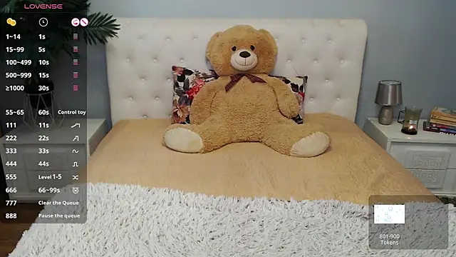 Snapshot of Anysa_Reye chatting on 03.13.25 Anysa Reye online show from 03.13.25