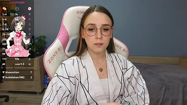 Snapshot of Sweet_frosti chatting on 12.22.24 Sweet frosti online show from 12.22.24