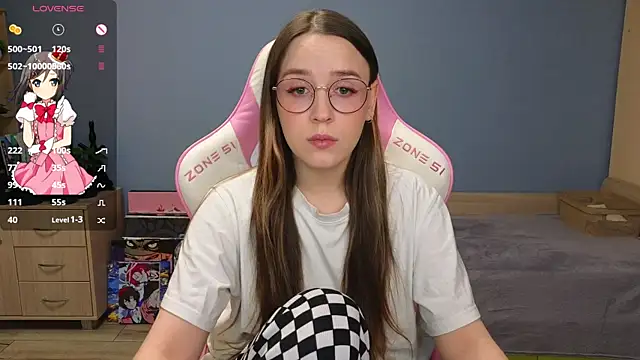 Snapshot of Sweet_frosti chatting on 01.09.25 Sweet frosti online show from 01.09.25