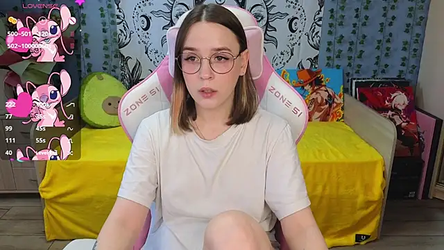 Snapshot of Sweet_frosti chatting on 02.25.25 Sweet frosti online show from 02.25.25