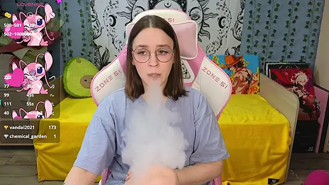 Snapshot of Sweet_frosti chatting on 02.27.25 Sweet frosti online show from 02.27.25