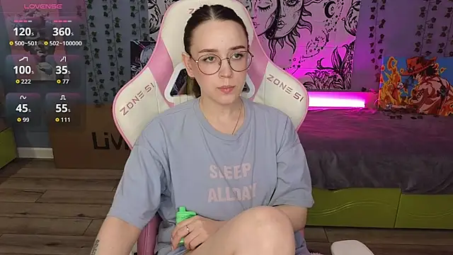 Snapshot of Sweet_frosti chatting on 09.09.25 Sweet frosti online show from 09.09.25