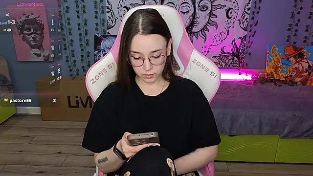 Snapshot of Sweet_frosti chatting on 09.21.25 Sweet frosti online show from 09.21.25