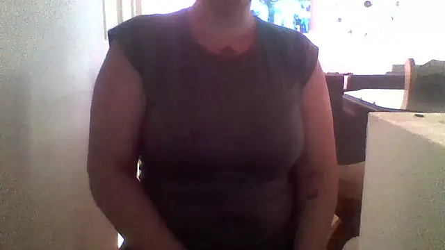 Snapshot of Gimena41 chatting on 10.25.25 Gimena41 online show from 10.25.25