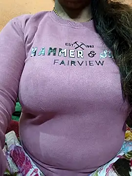 CUTE SOPHIA- online show from 12.14.25