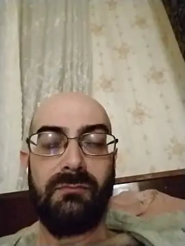 Snapshot of ArsenSavas chatting on 04.14.26 ArsenSavas online show from 04.14.26