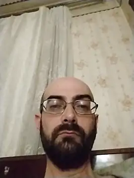 Snapshot of ArsenSavas chatting on 04.19.26 ArsenSavas online show from 04.19.26