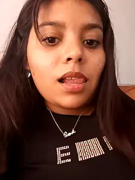 Snapshot of stefanie010 chatting on 01.12.25 stefanie010 online show from 01.12.25