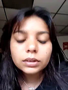 Snapshot of stefanie010 chatting on 01.20.25 stefanie010 online show from 01.20.25