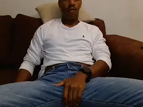 Snapshot of elmorenazost chatting on 03.02.25 elmorenazost online show from 03.02.25