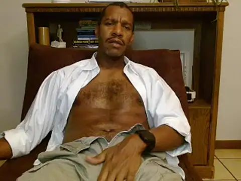 Snapshot of elmorenazost chatting on 03.20.25 elmorenazost online show from 03.20.25