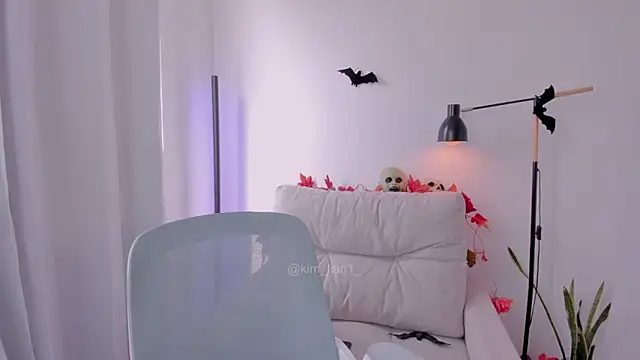 kim lian21 online show from 10.25.25