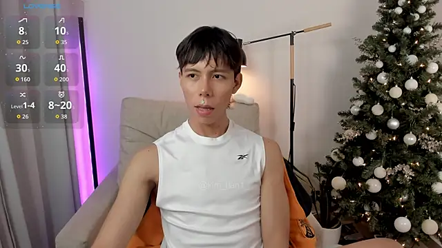 Snapshot of kim_lian21 chatting on 12.21.25 kim lian21 online show from 12.21.25