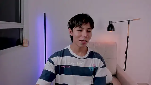 Snapshot of kim_lian21 chatting on 02.17.26 kim lian21 online show from 02.17.26