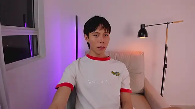 Snapshot of kim_lian21 chatting on 02.18.26 kim lian21 online show from 02.18.26